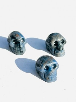 Skull-blue-quartz
